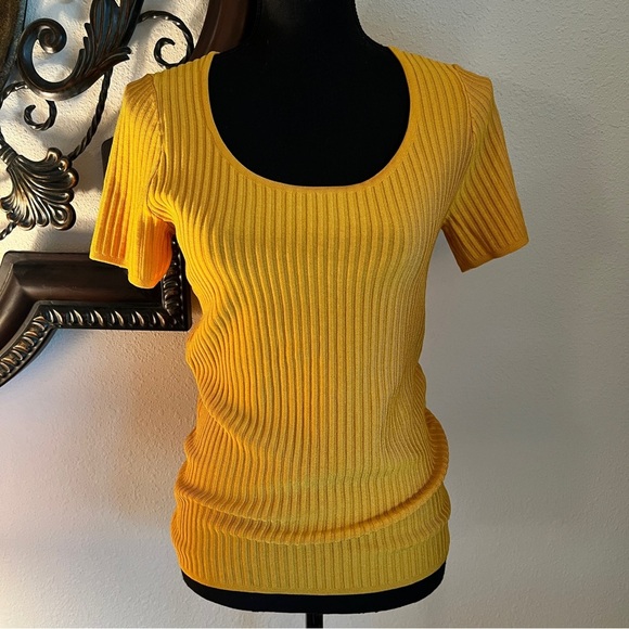 White House Black Market Tops - White House Black Market Women’s Marigold Yellow Scoop Neck Ribbed Knit Top NWT